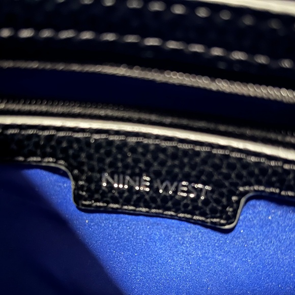 Nine West Black Pebbled Satchel Tote Bag 👜 Silver Hardware Like New NWOT - Picture 5 of 7